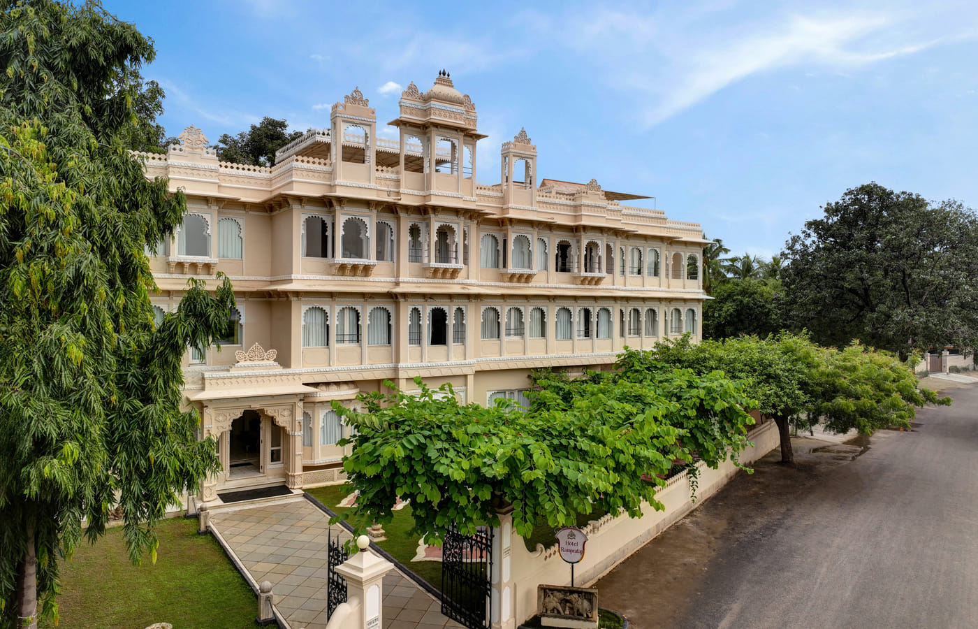 Ram Pratap Palace Hotel logo
