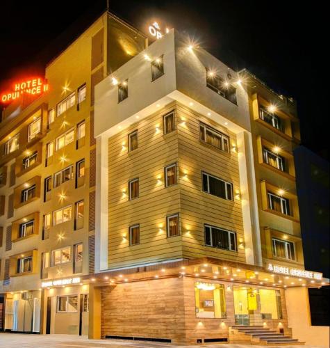 Hotel Opulence Inn