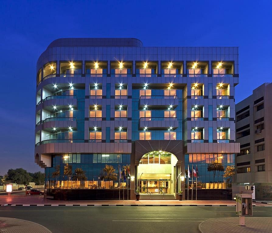 Sun & Sands Sea View Hotel
